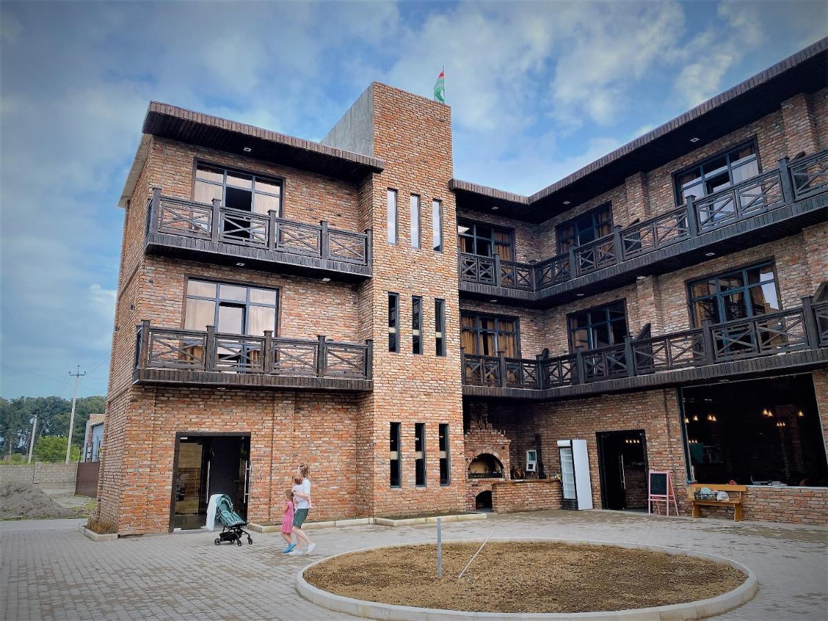 Gloriya Hotel Lidzava Εξωτερικό φωτογραφία